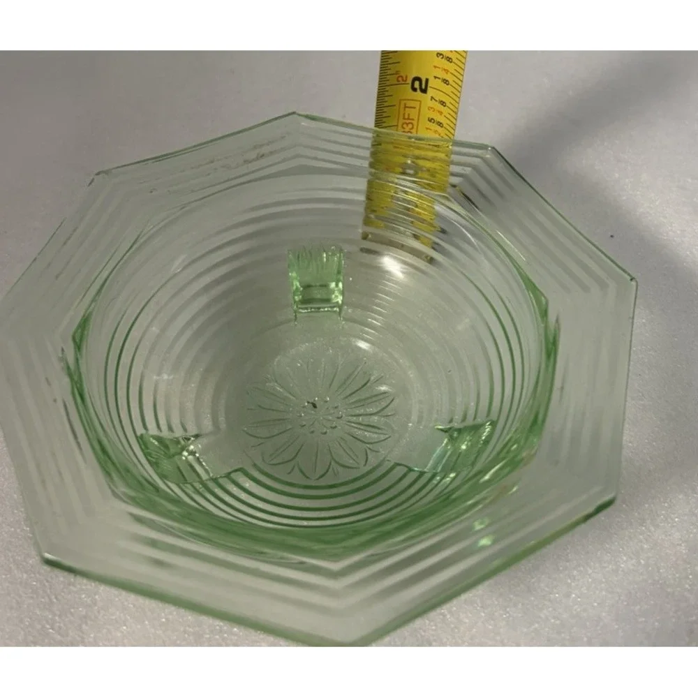 Vintage Uranium Glass Green Depression 7